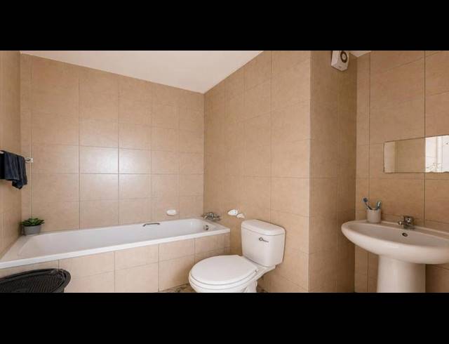 2 BEDROOM APARTMENT FOR SALE IN ELDORETTE